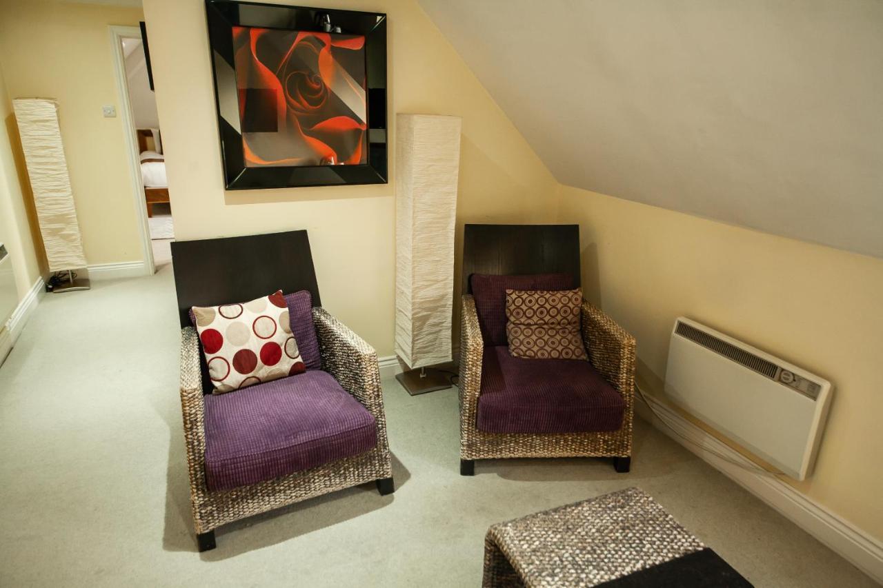 ריינהם Berwick Manor Hotel מראה חיצוני תמונה