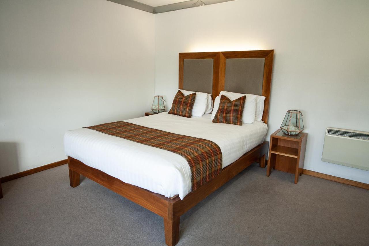 ריינהם Berwick Manor Hotel מראה חיצוני תמונה