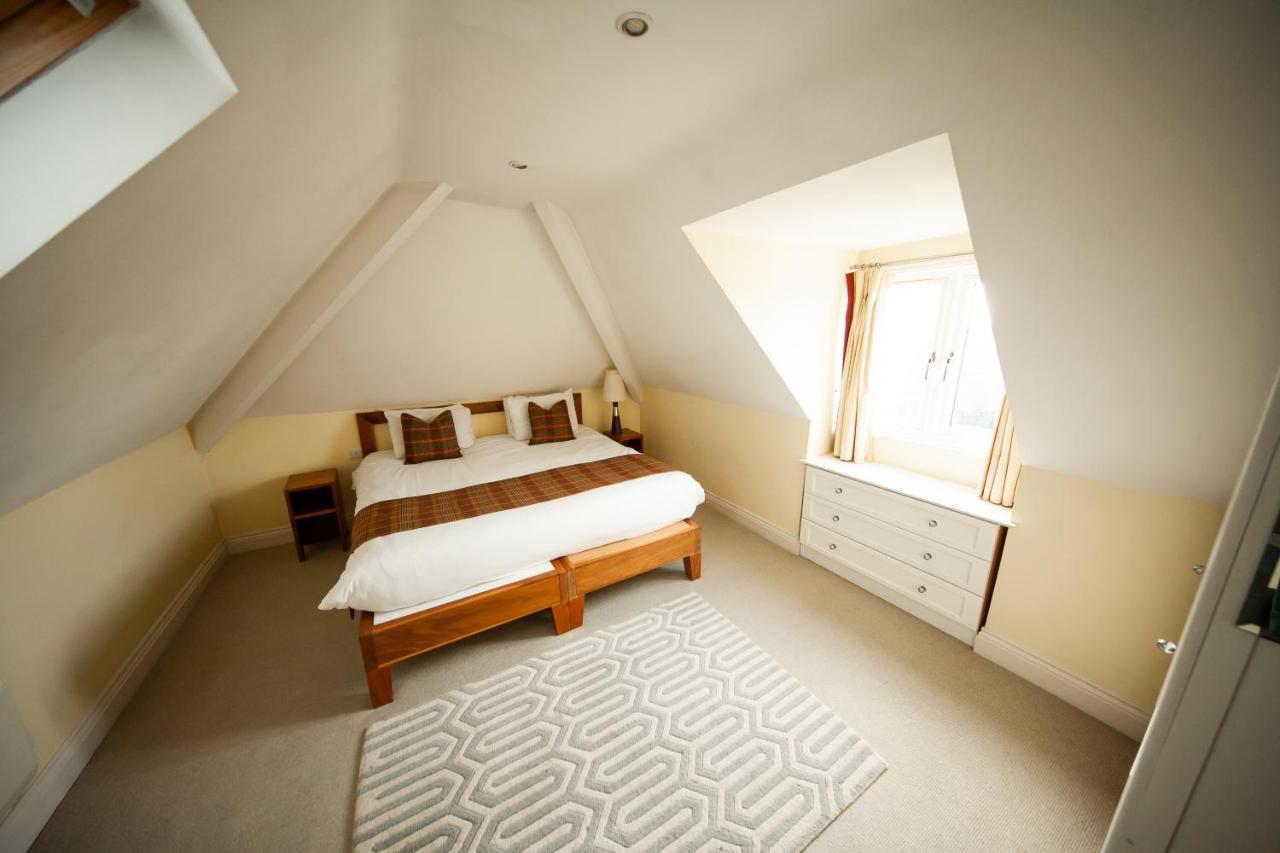 ריינהם Berwick Manor Hotel מראה חיצוני תמונה