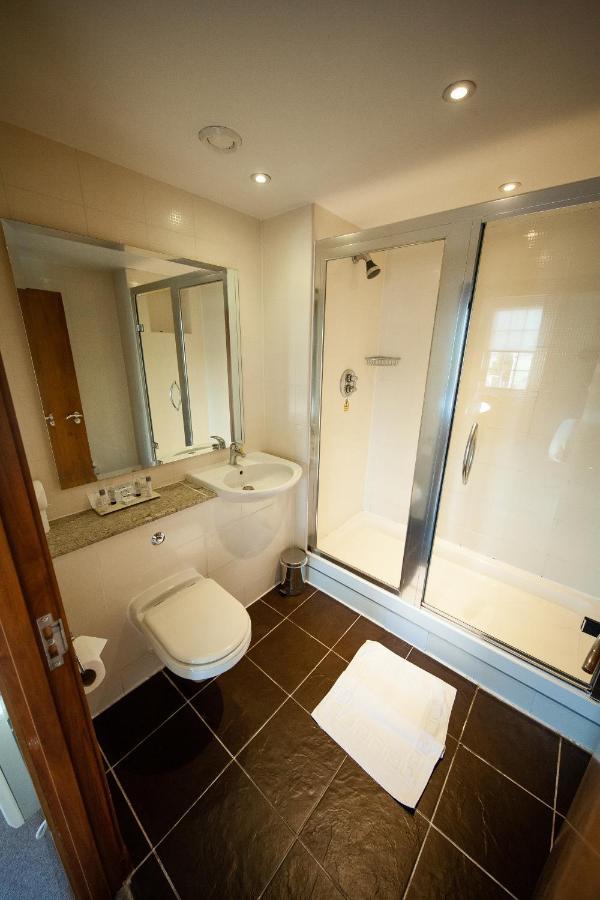 ריינהם Berwick Manor Hotel מראה חיצוני תמונה