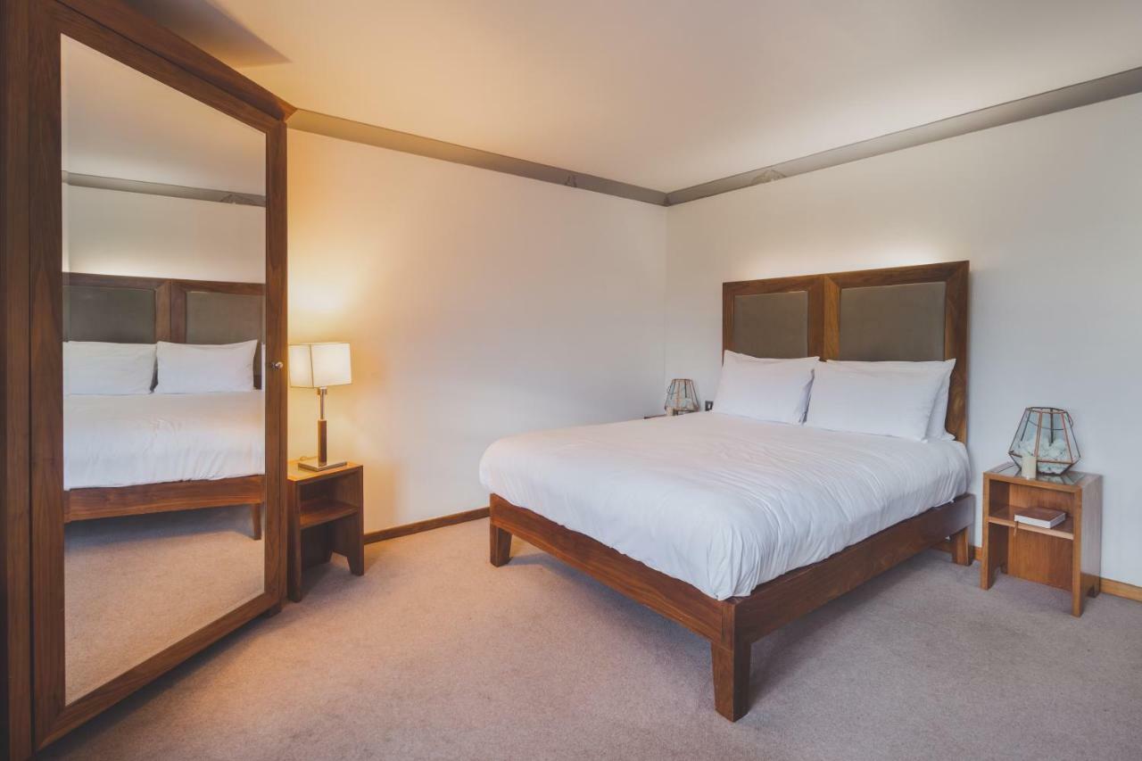 ריינהם Berwick Manor Hotel מראה חיצוני תמונה