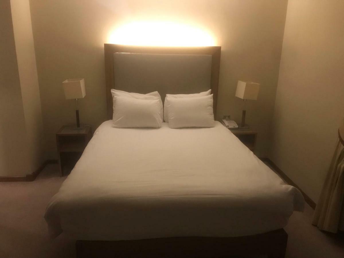 ריינהם Berwick Manor Hotel מראה חיצוני תמונה